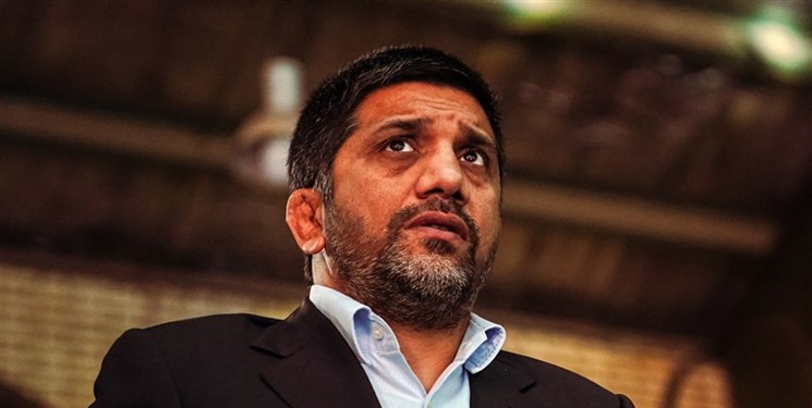 دبیر: مربی دنبال پول باشد نمی‌تواند شاگرد بسازد